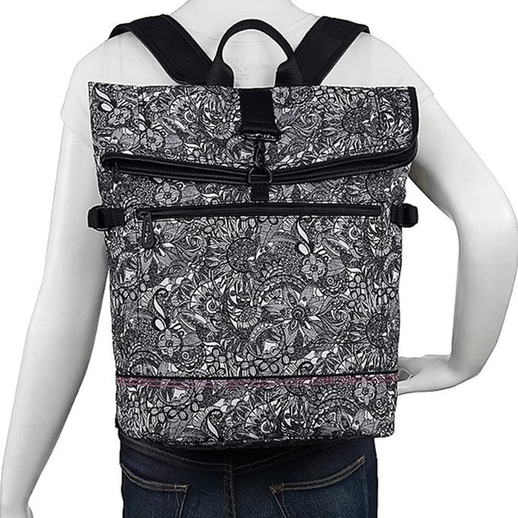 Sakroots roll top backpack laptop - Picture 7 of 9